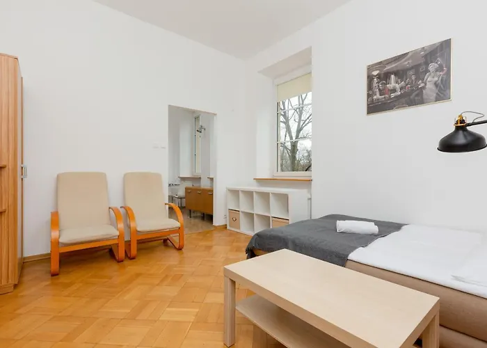 Apartment Downtown By The Park By Renters Warsaw