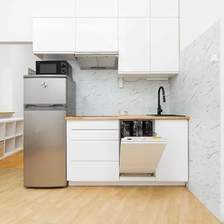 Apartamento Downtown By The Park By Renters